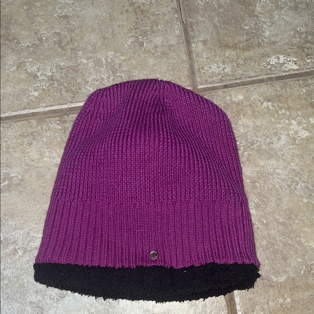 Lululemon purple knit toque